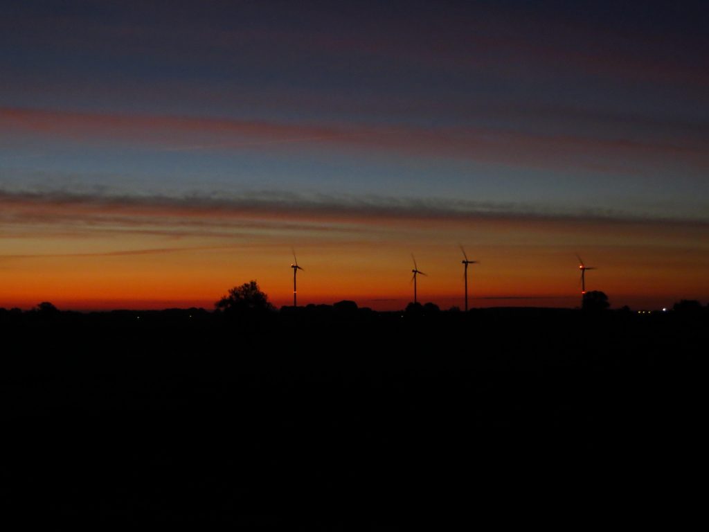 Ik vertrok om 6:30 in het donker om ter hoogte van Velp bij de IJssel het mooie ochtendrood te kunnen bekijken.