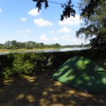 Op een camping bij een watersportclub vond ik een mooie plaats lang de Elbe.